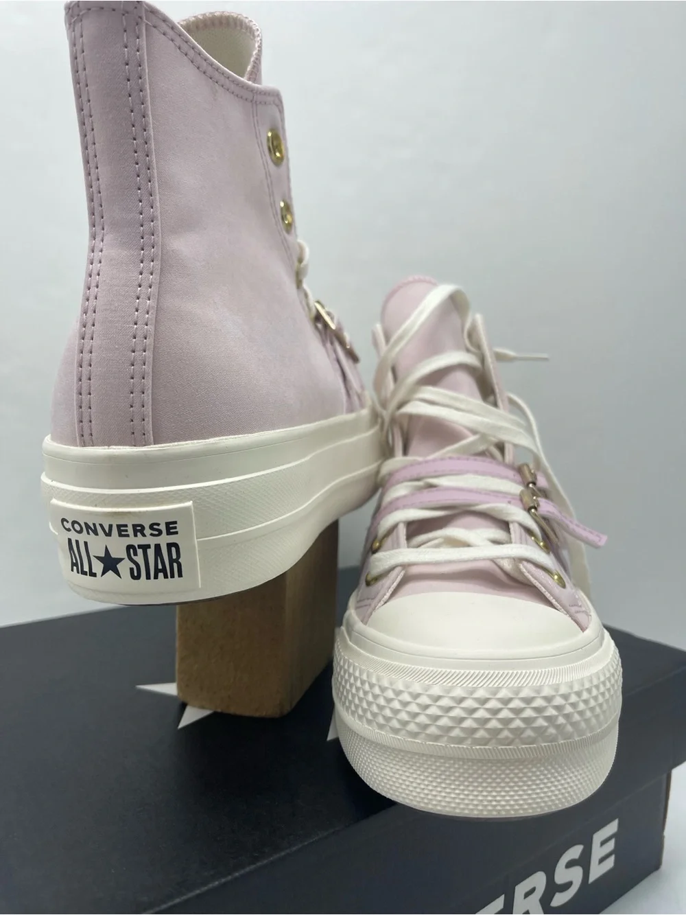 Converse CTAS Lift Hi Platform Buckle Sneakers Summit Pink Egret Blk A11864C NWT